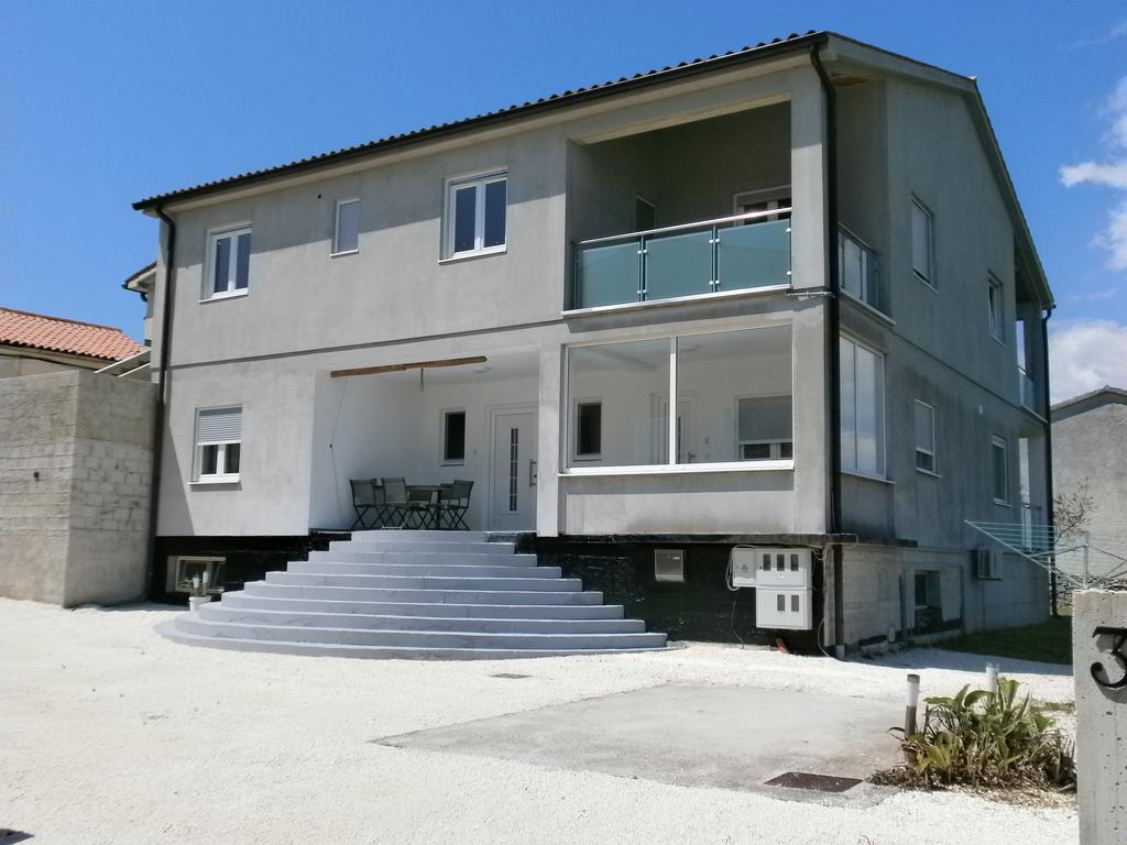 Apartments Bora Лижнян Экстерьер фото